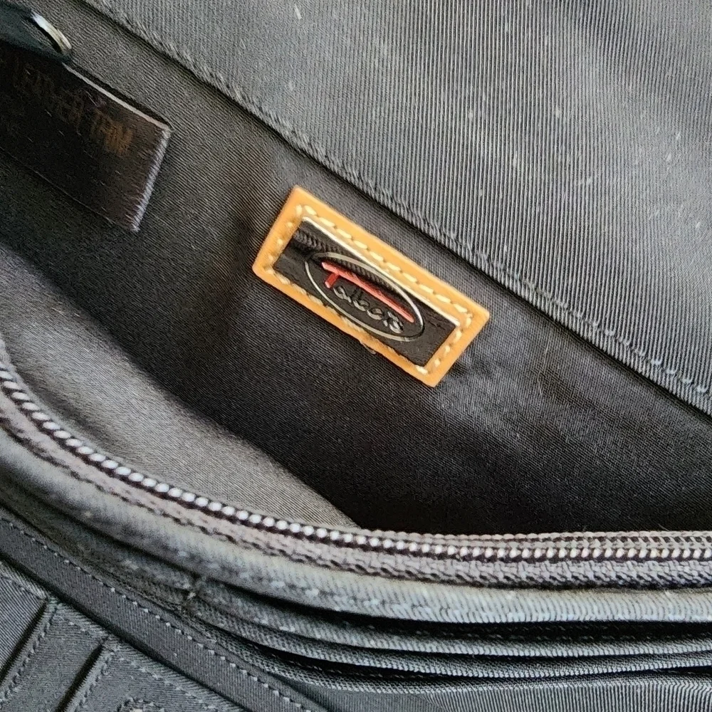 New Talbots Black and Tan Vinyl Leather Wallet